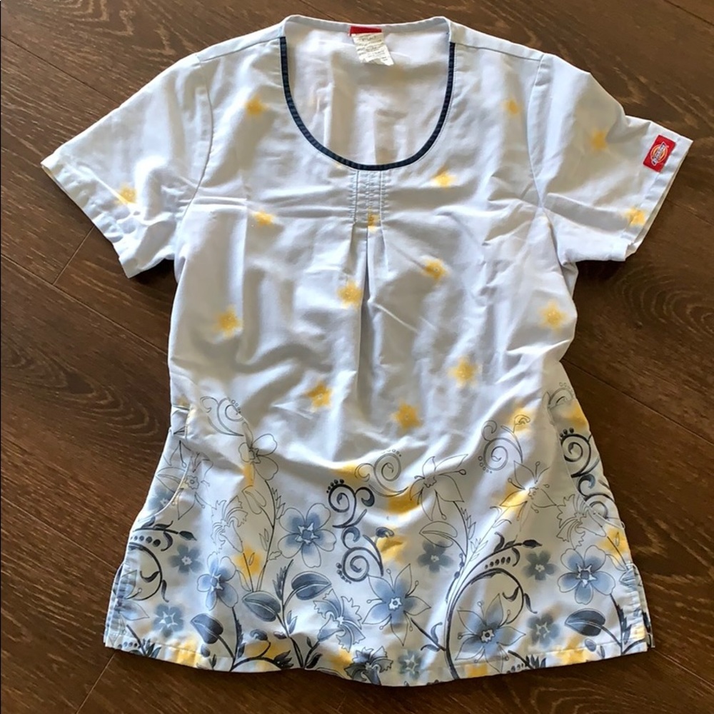 Small Dickie’s scrub top.